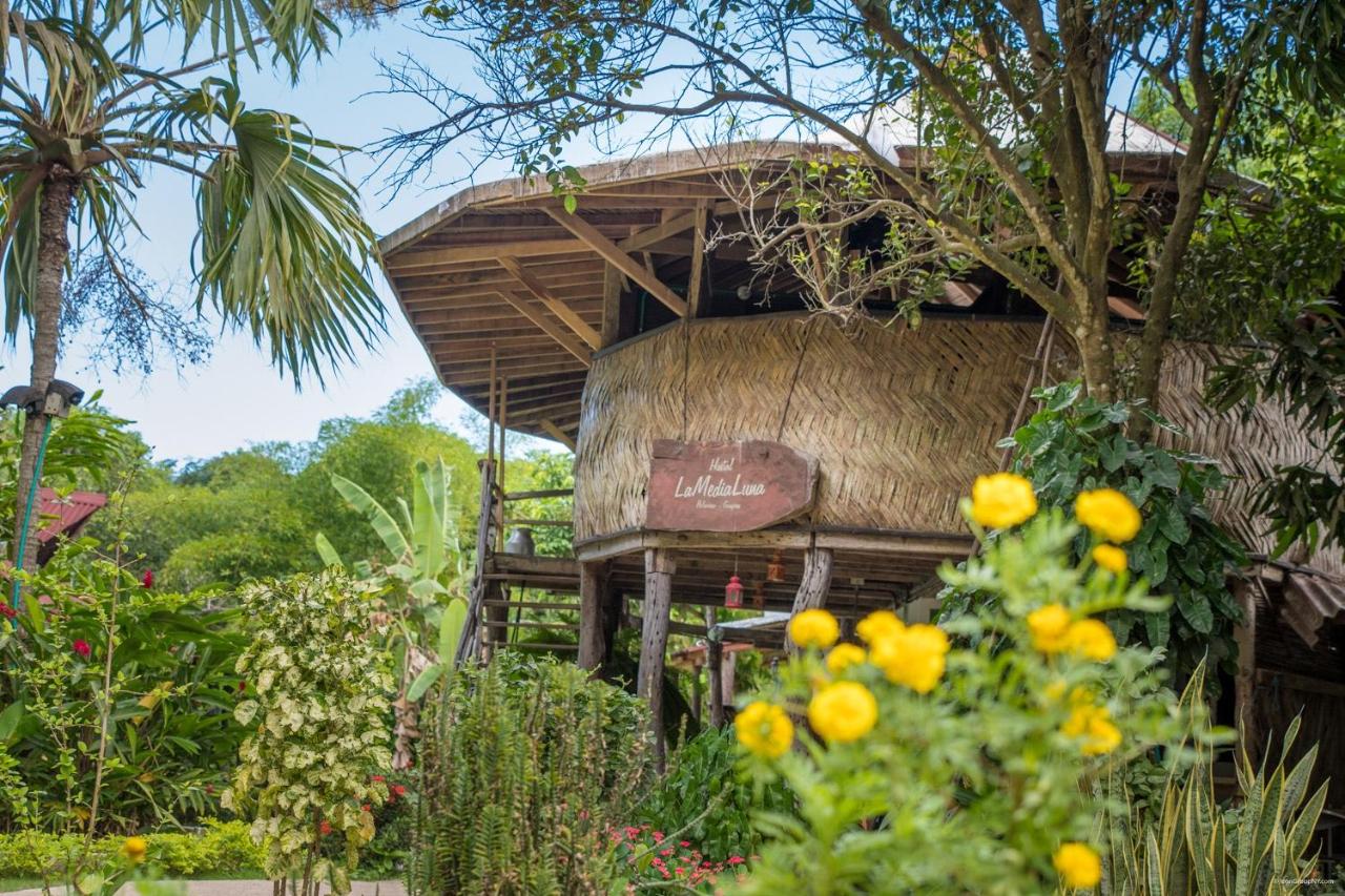 Para Que Sirve La Medialuna Del Area Hostal La Media Luna, Palomino – Precios actualizados 2022