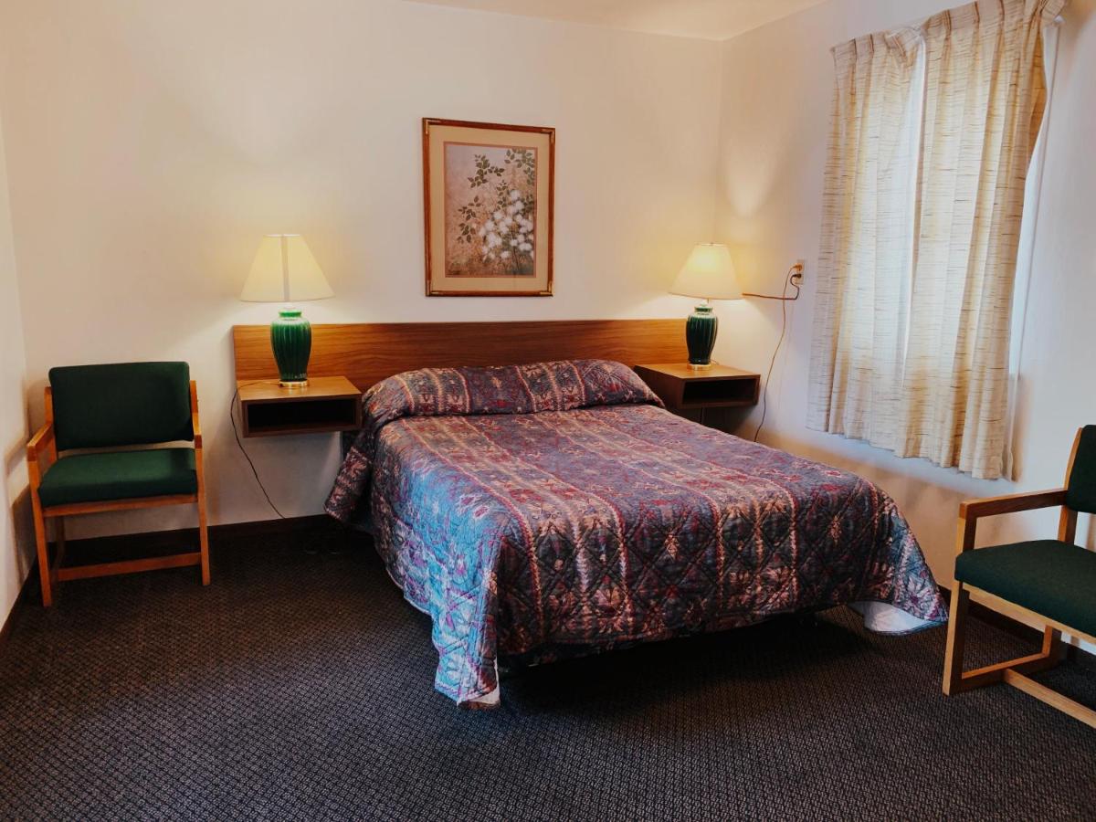 Lakeside Motel — photo 12