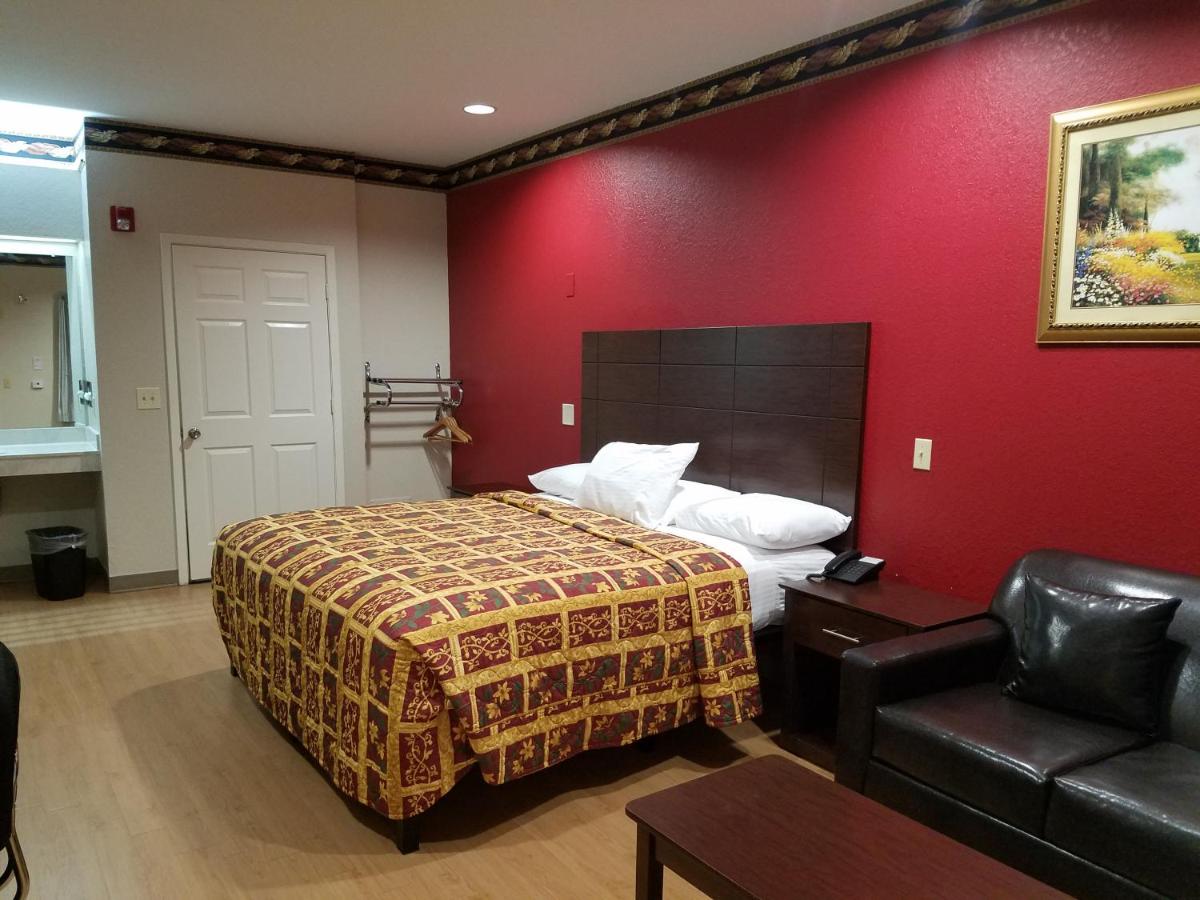 Scott Inn & Suites - Downtown Houston — photo 9