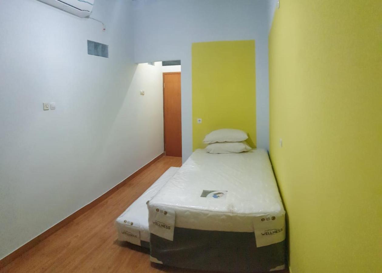 Penginapan Murah Jakarta Free Wifi Meruri Hostel Jakarta Booking Com