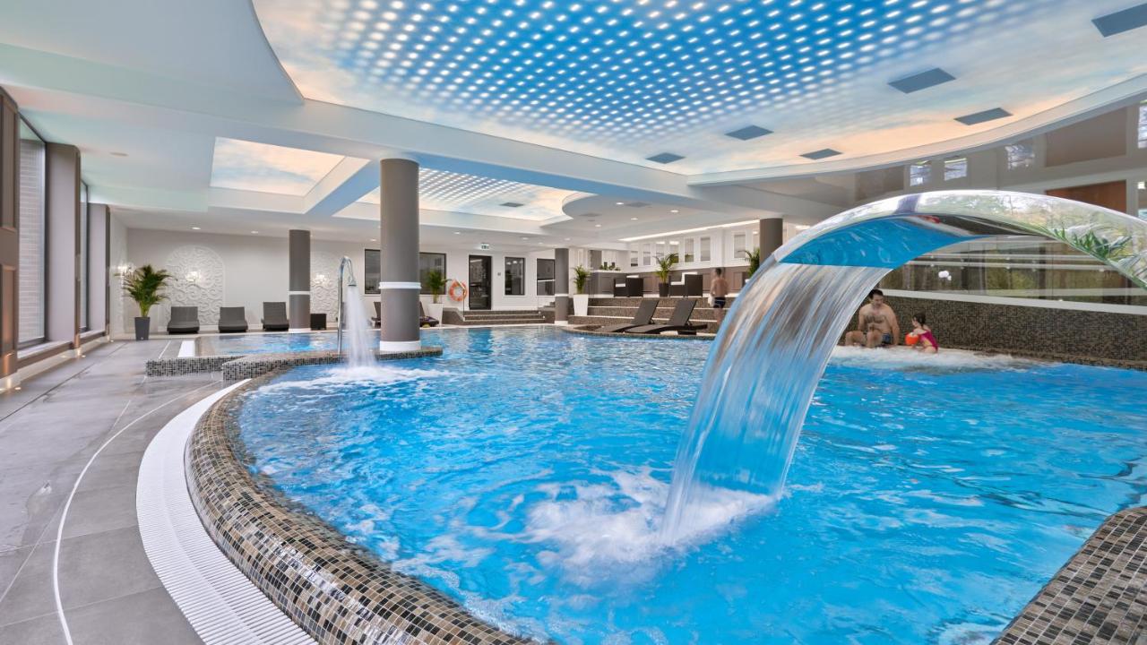 Heated swimming pool: Evita