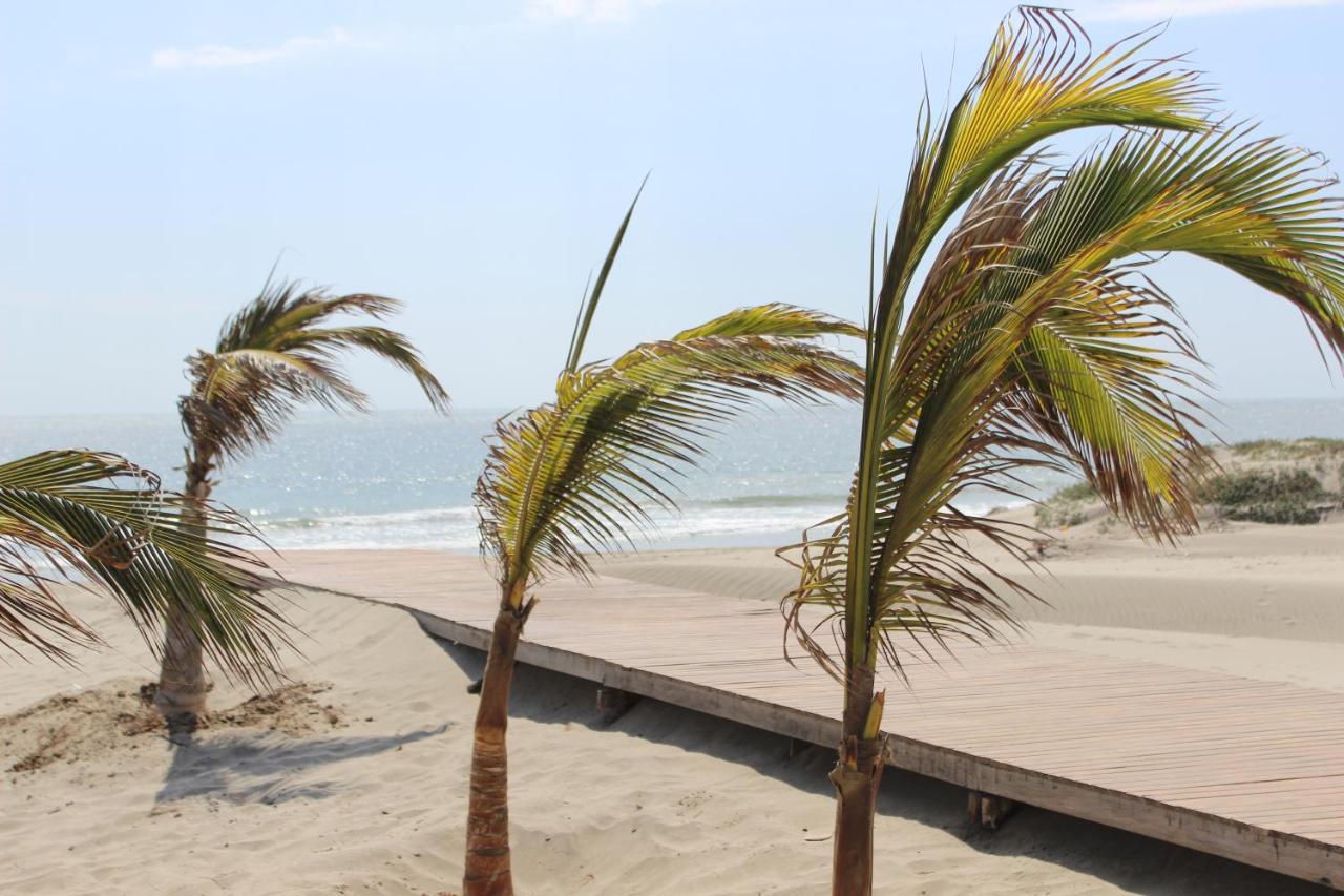 Beach: Kokoa Hotel Vichayito