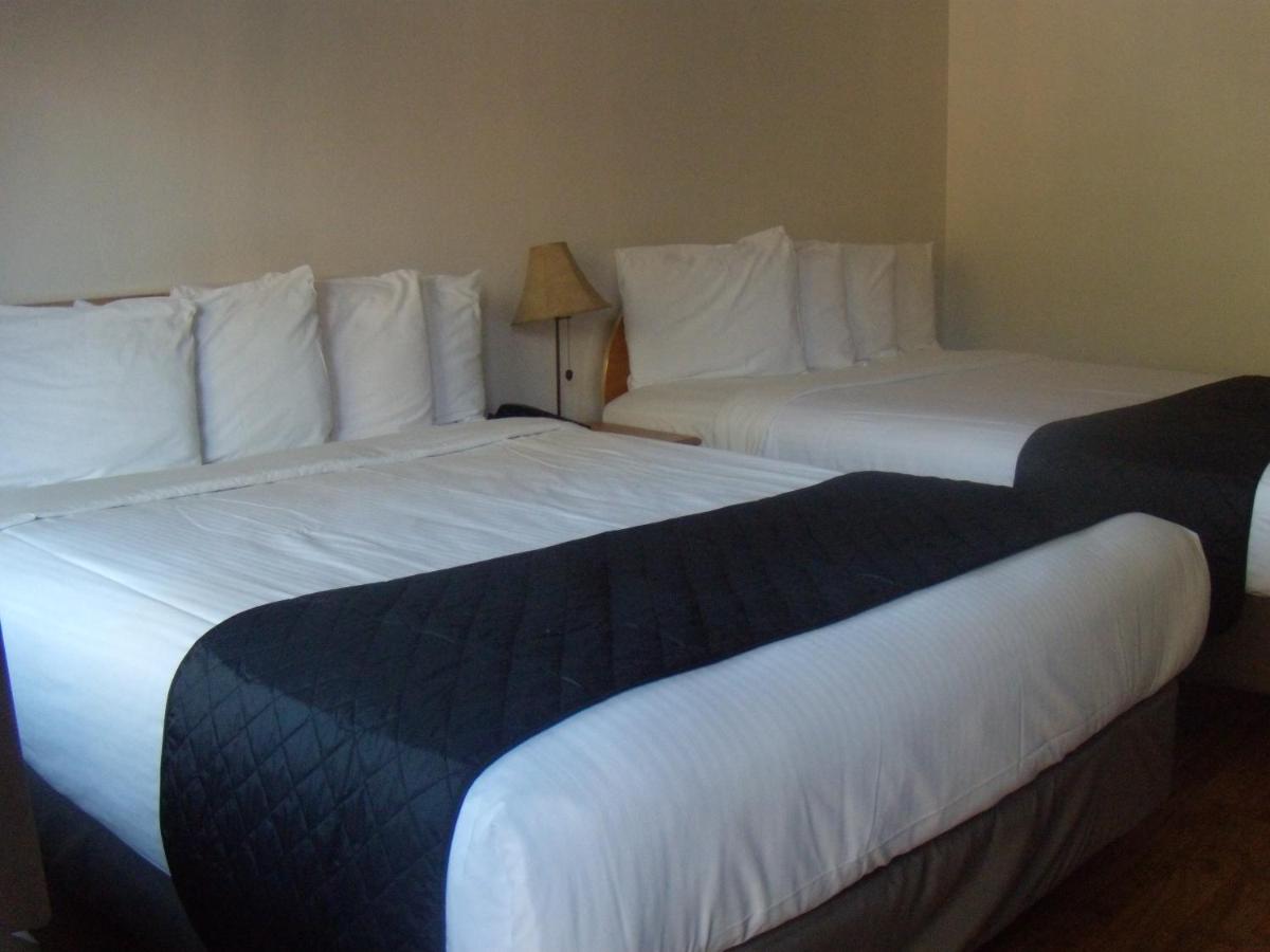 Durrwood Creekside Lodge B&B — photo 22