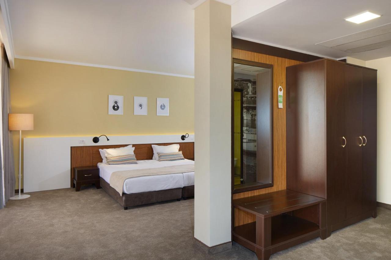 Hotel Nobel Ultra All Inclusive - FREE Beach Access photo