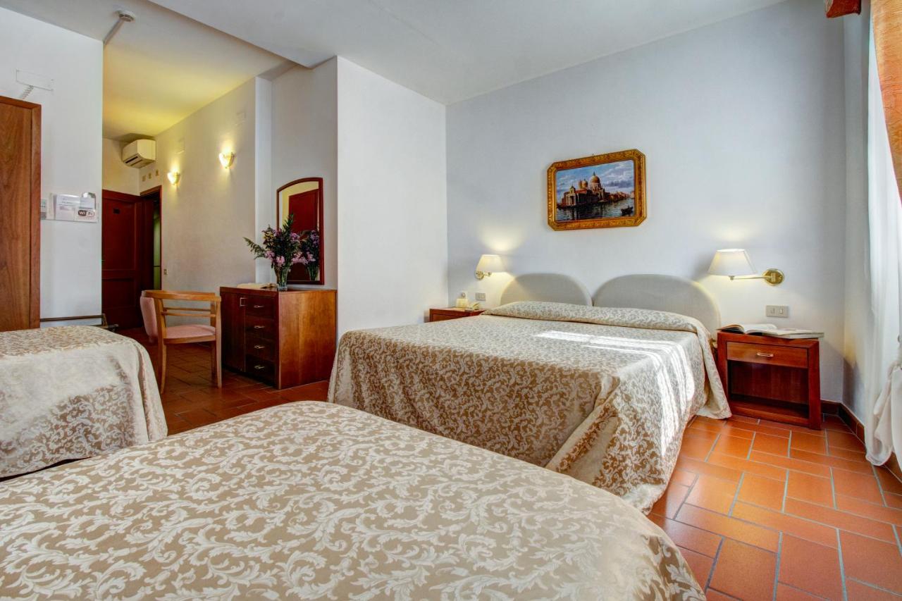 Hotel San Lino photo