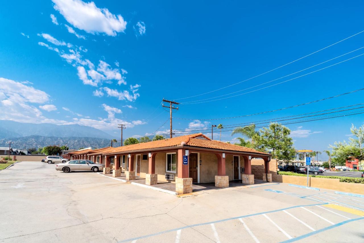 Oak Park Motel — photo 12