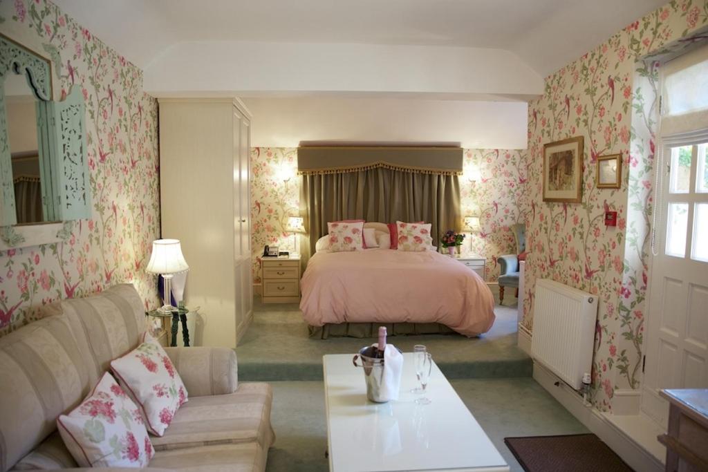 The Country Cottage Hotel - Laterooms