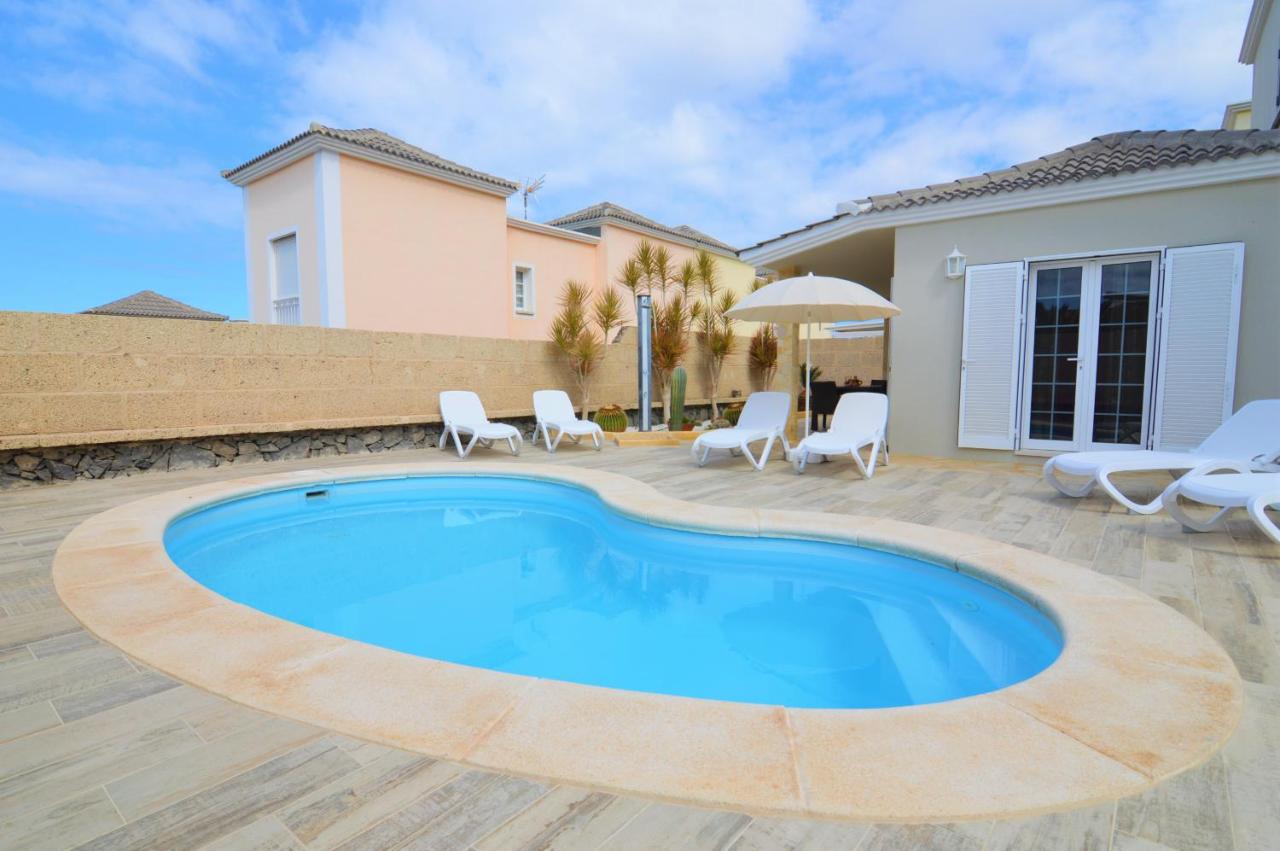 Villa Mariposa with Private Pool, Cactus Garden, BBQ & Wifi ...