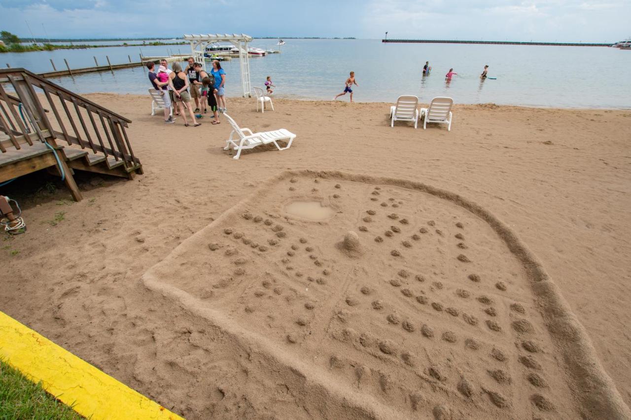 Tawas Bay Beach Resort & Conference Center — photo 10