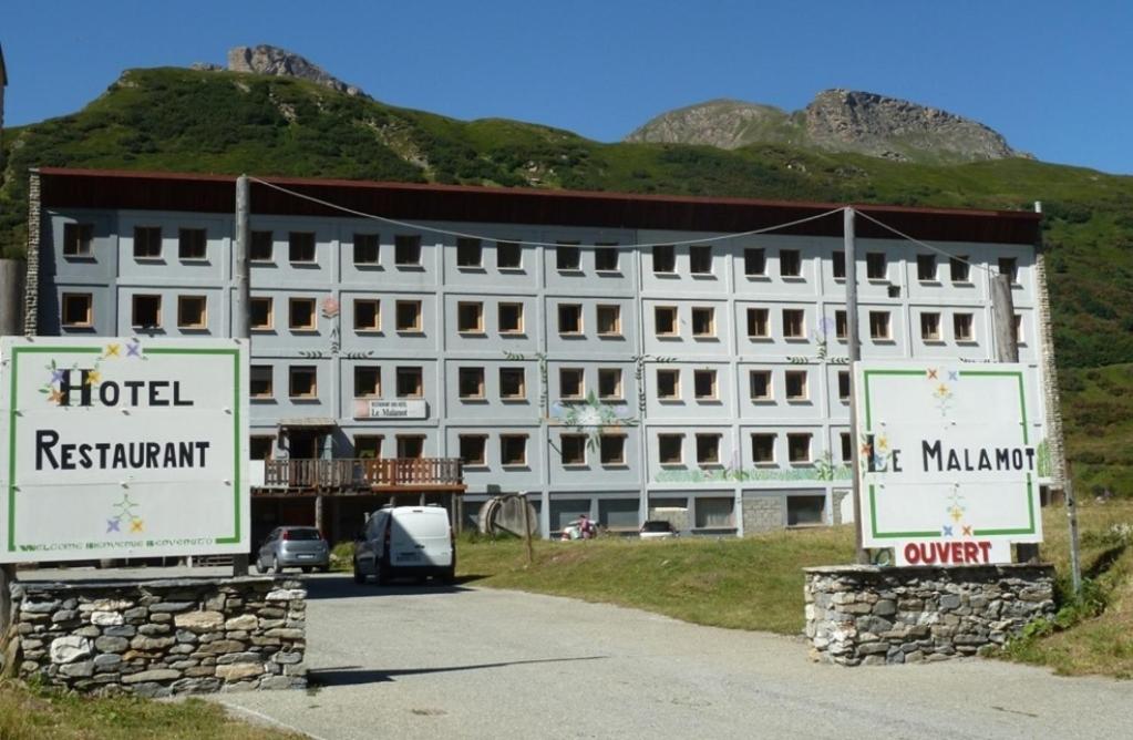 Hotel Le Malamot Fra Lanslebourg Mont Cenis Booking Com Hotel Le Malamot Fra Lanslebourg Mont Cenis Booking Com