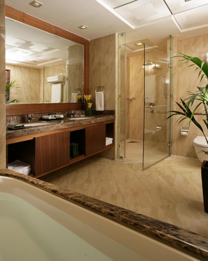 La Suite Dubai Hotel & Apartments photo