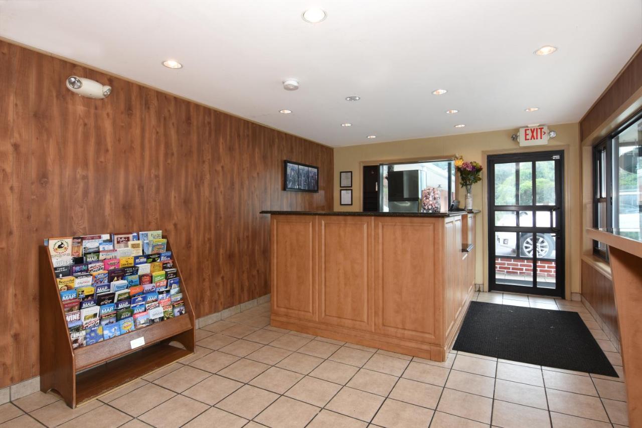 Apple Motor Inn — photo 14