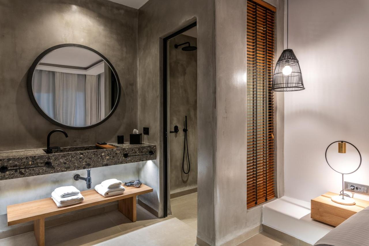 Avra Luxury Suites Mykonos - 3