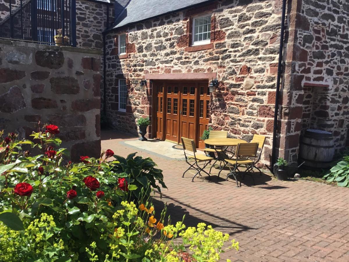 Mill of Nethermill Holidays - Laterooms
