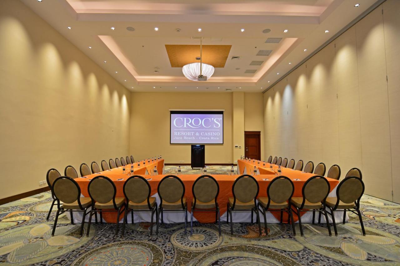 Crocs Resort & Casino photo