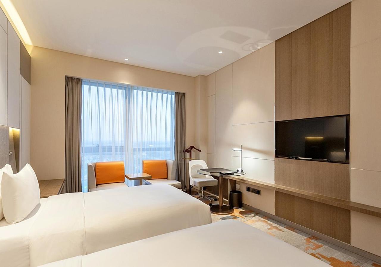 Radisson Exhibition Center Shanghai photo