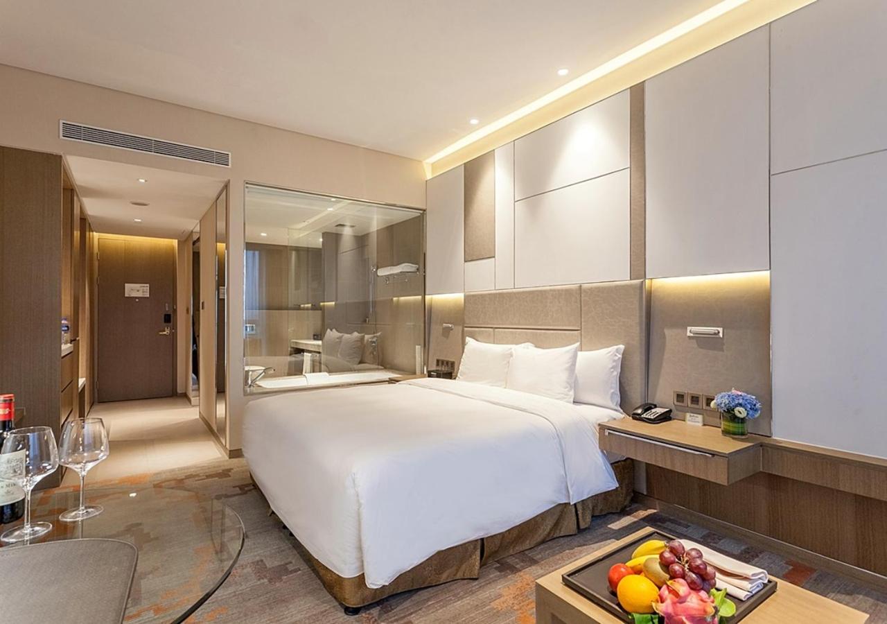 Radisson Exhibition Center Shanghai photo