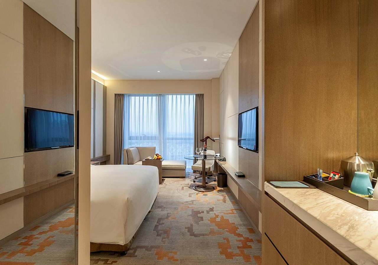 Radisson Exhibition Center Shanghai photo