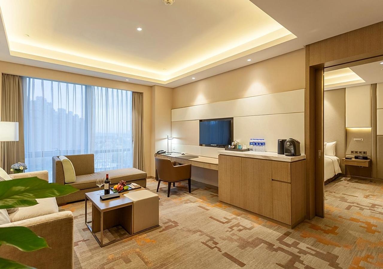 Radisson Exhibition Center Shanghai photo