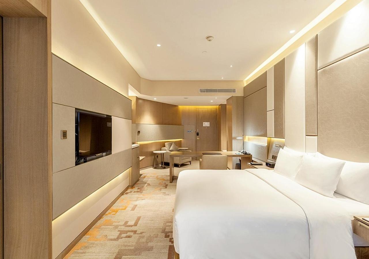 Radisson Exhibition Center Shanghai photo