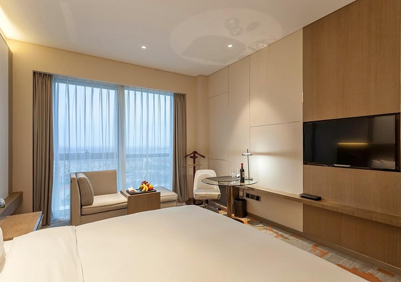 Radisson Exhibition Center Shanghai photo