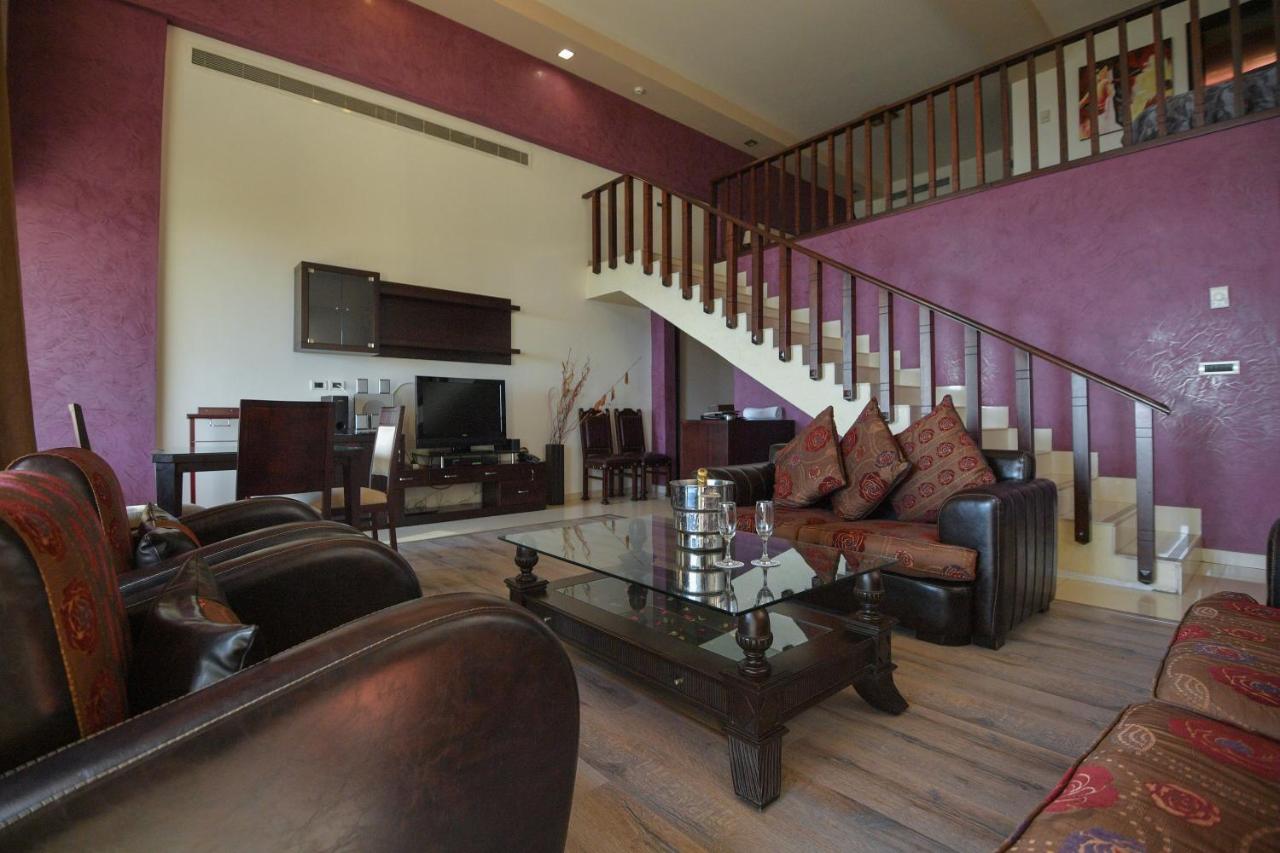 Hollywood Inn Boutique Hotel photo