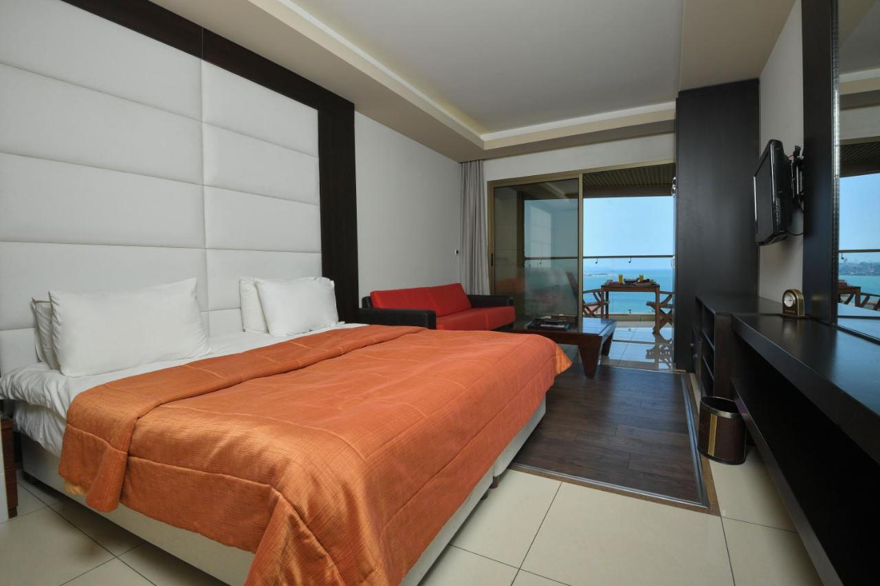 Hollywood Inn Boutique Hotel photo