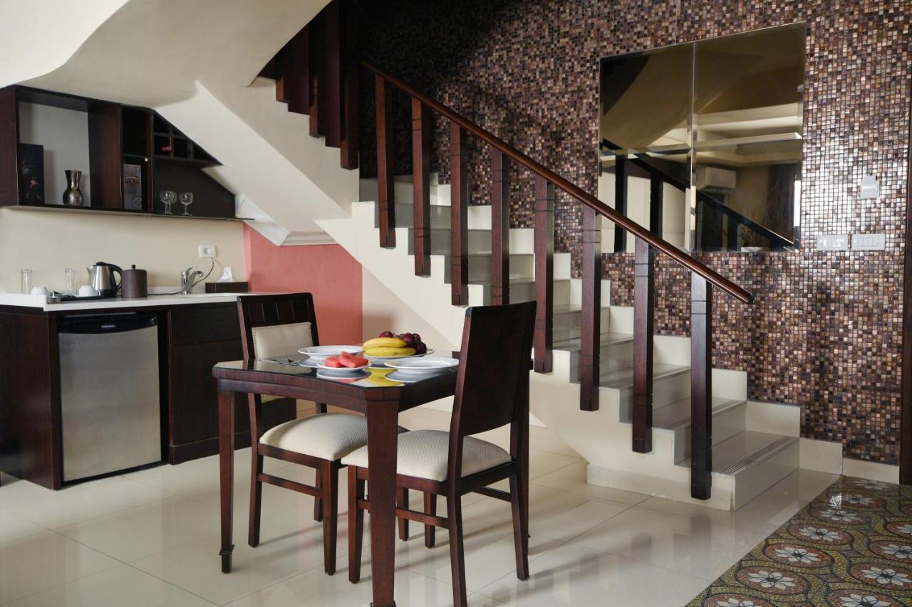 Hollywood Inn Boutique Hotel photo