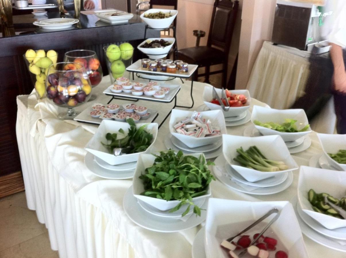 Hollywood Inn Boutique Hotel photo