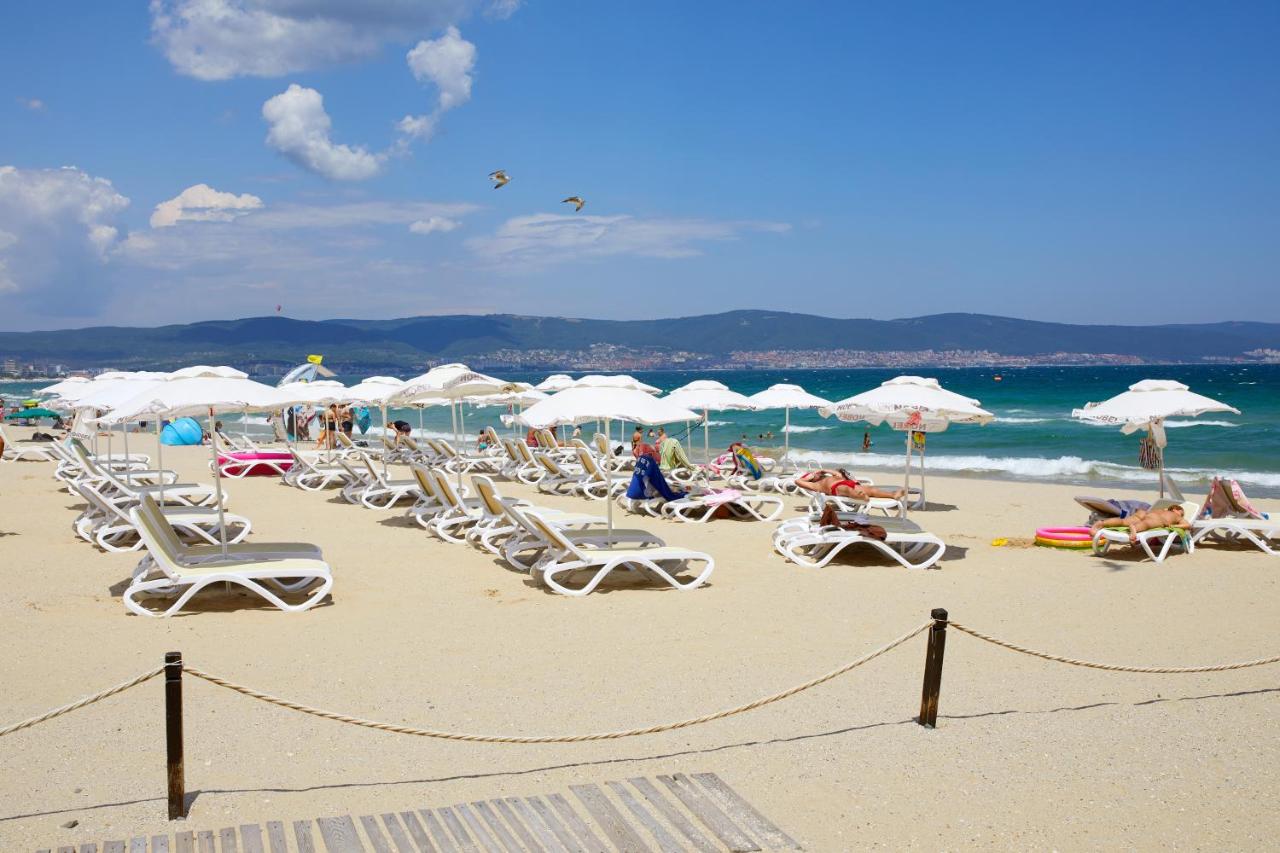Beach: Hotel Nobel Ultra All Inclusive - FREE Beach Access