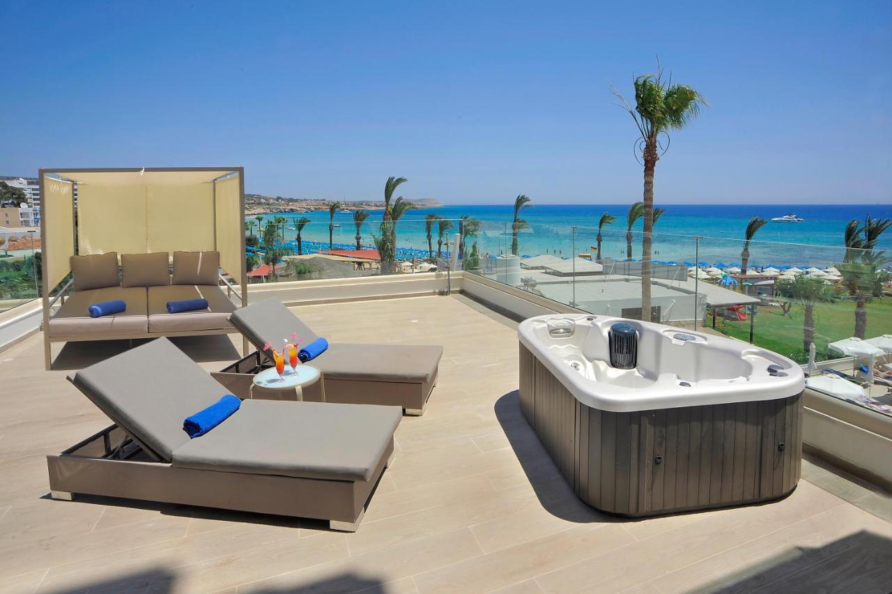 Nelia Beach Hotel & Spa photo