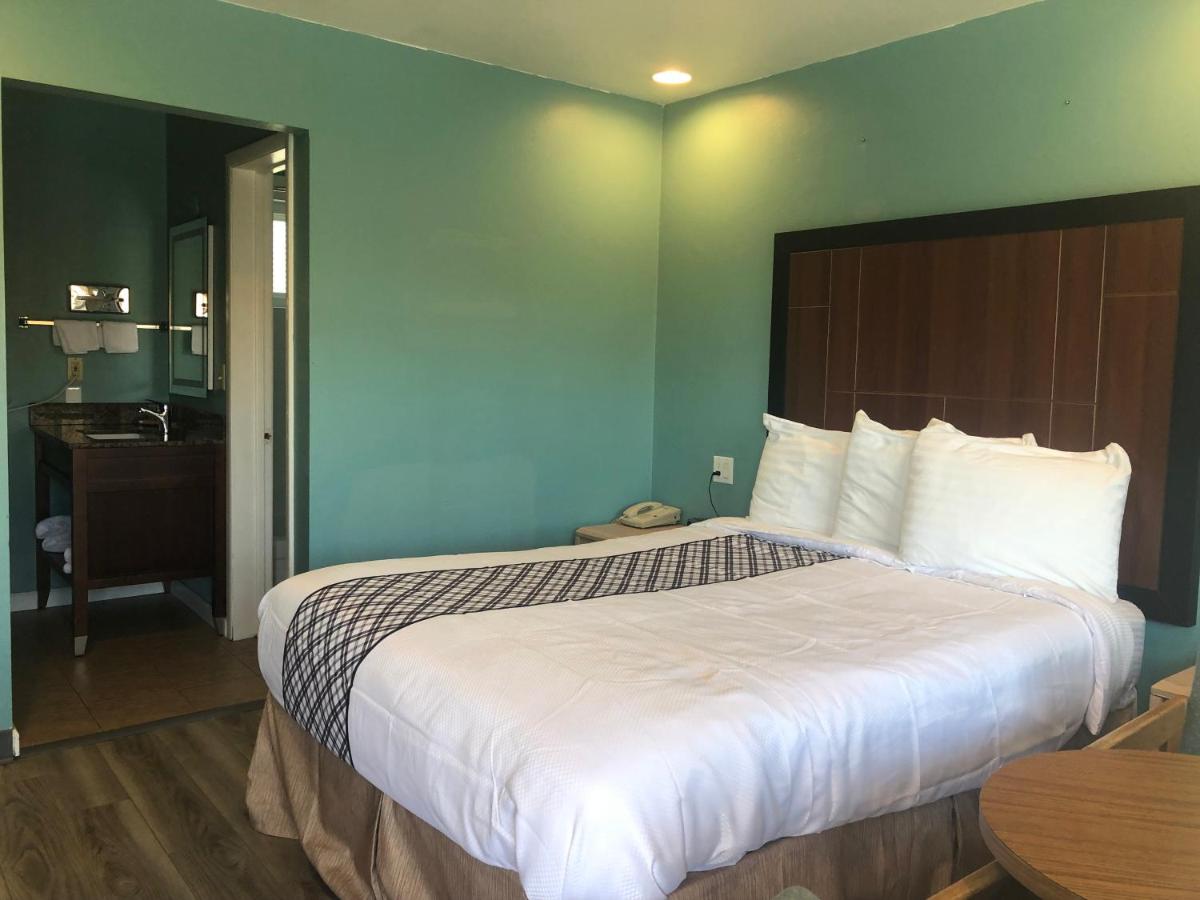 Bestway Inn — photo 14