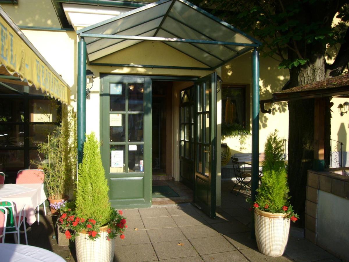 Hotel Strebersdorferhof photo