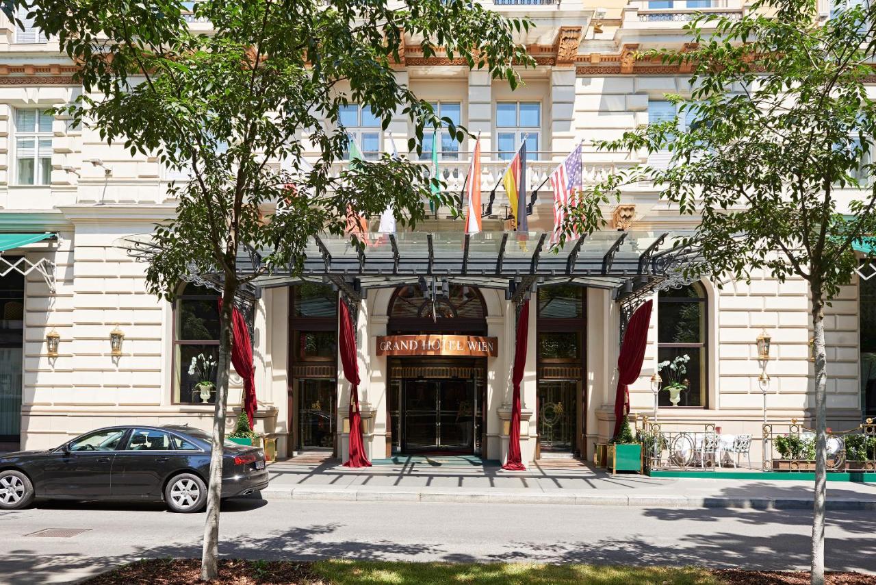Grand Hotel Wien photo