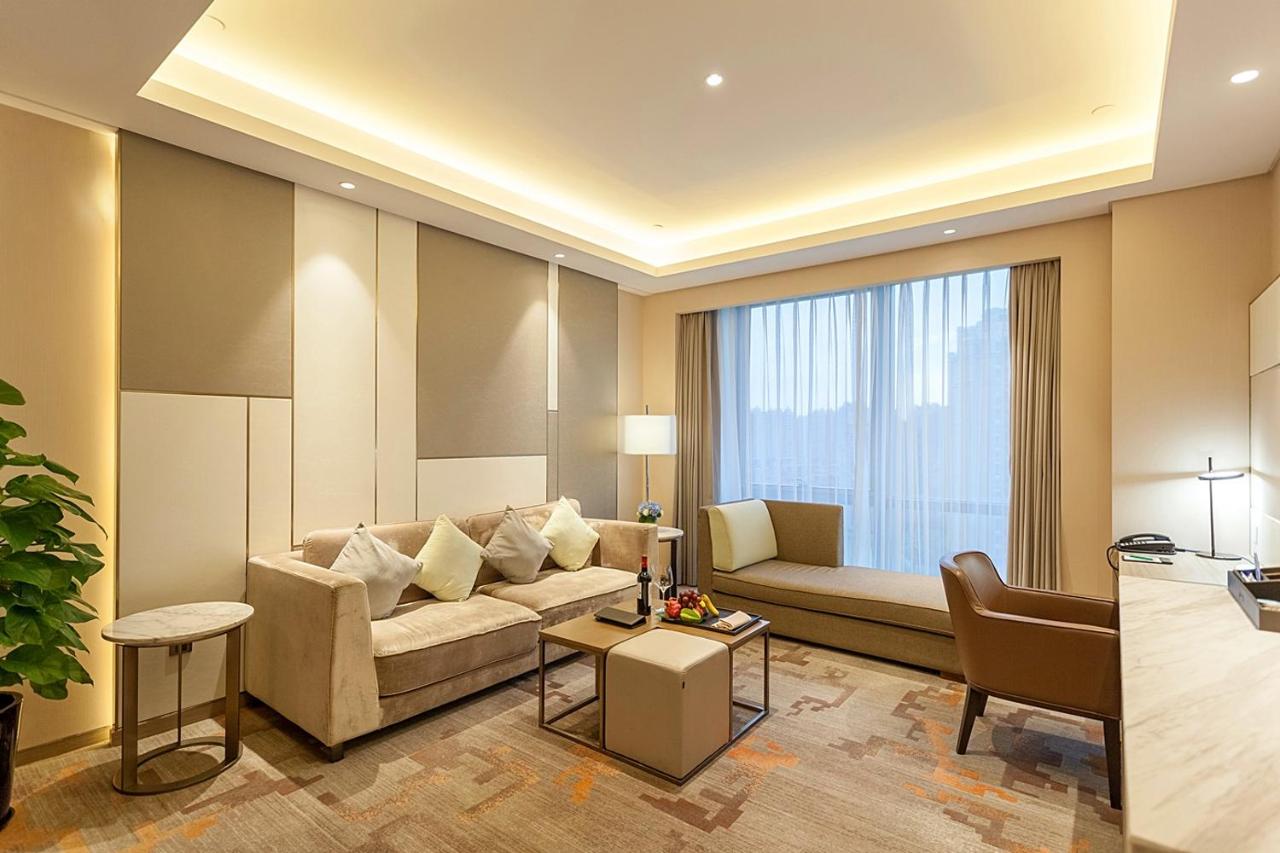 Radisson Exhibition Center Shanghai photo