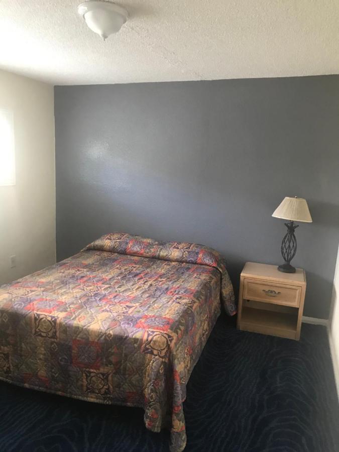 Palms Motel — photo 16