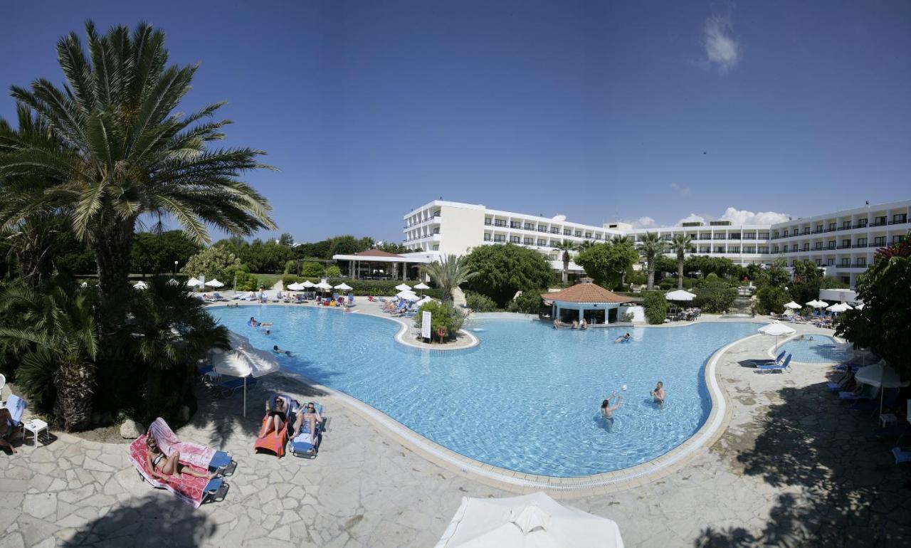 Avanti Hotel photo