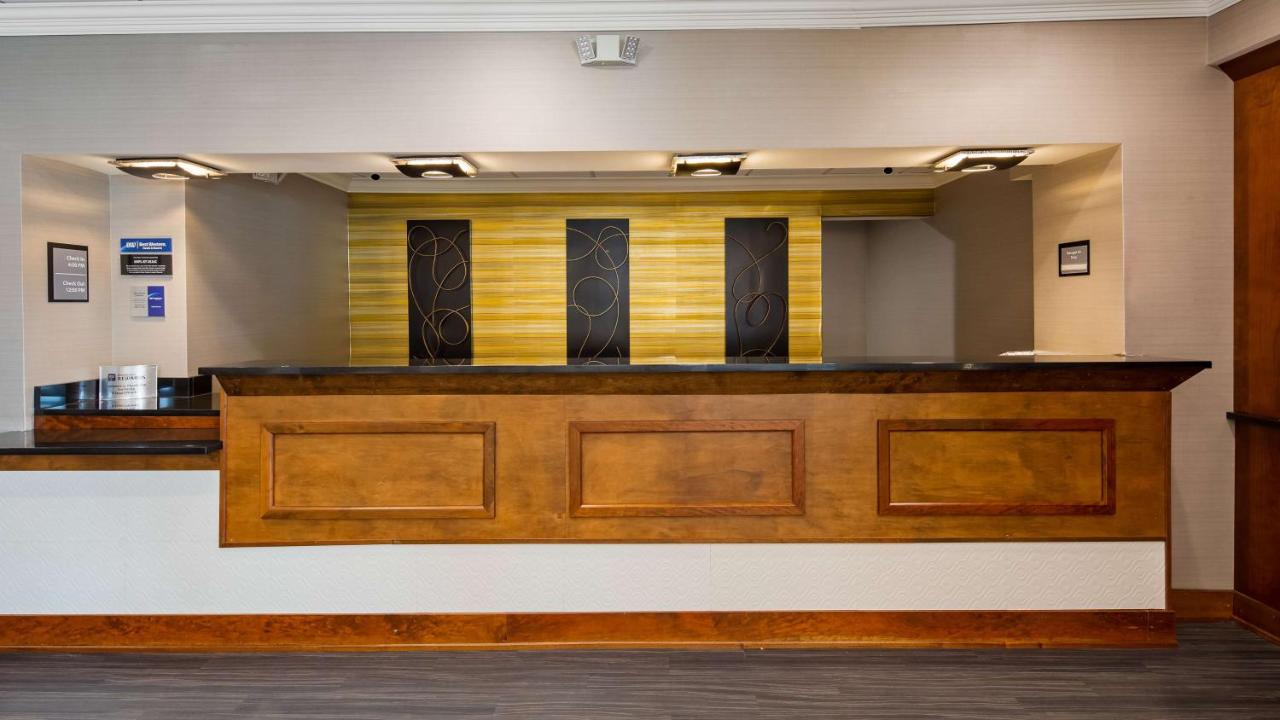 Cottonwood Airport & Expo Hotel Louisville — photo 15