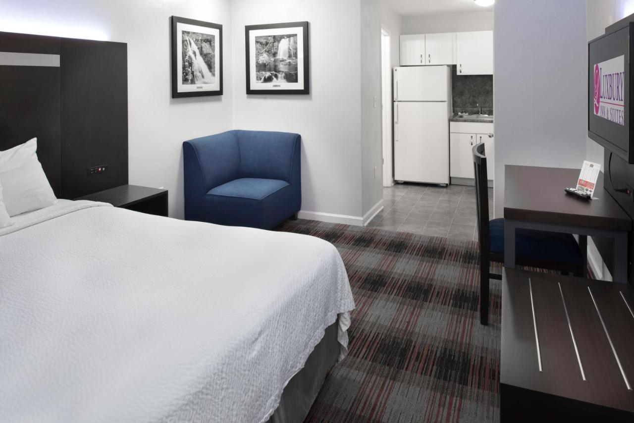 Luxbury Inn & Suites — photo 12