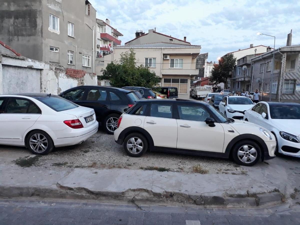 Hotel Crowded House エジェアバト 21年 最新料金