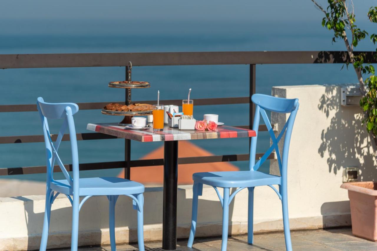 Madisson Hotel photo