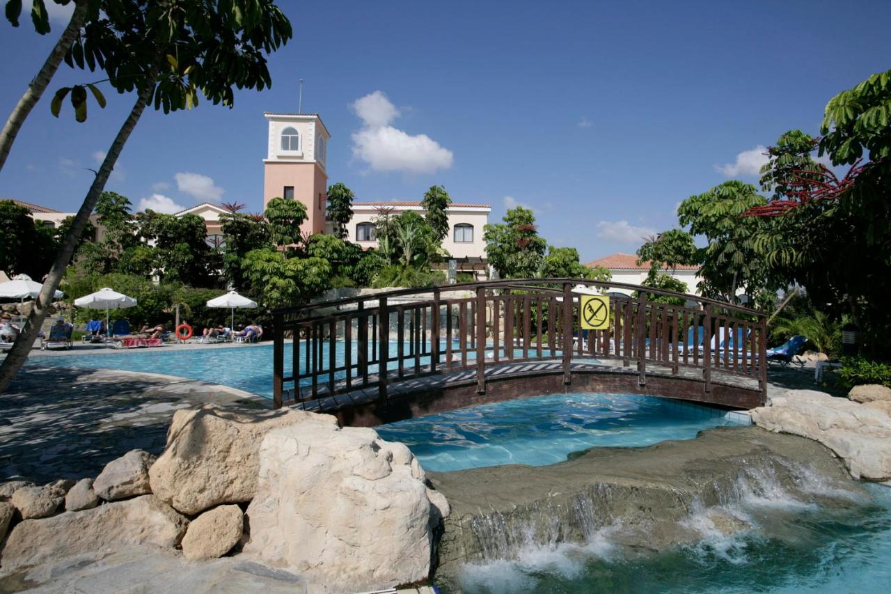 Avanti Holiday Village photo