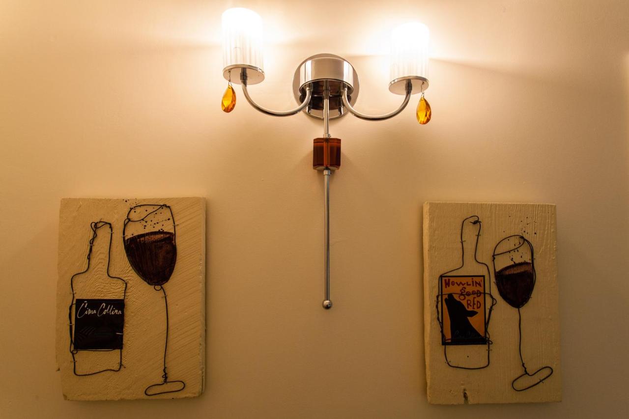 The Vendange Carmel Inn & Suites — photo 14