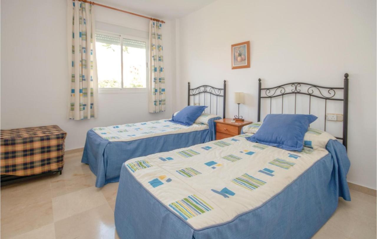 Two-Bedroom Apartment in Cancelada (Spanje Estepona ...