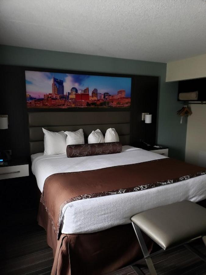 Club Hotel Nashville Inn & Suites — photo 16
