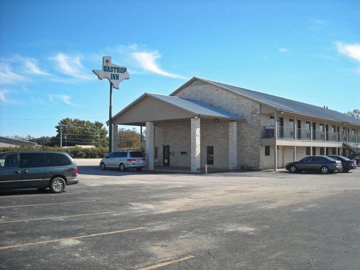Bastrop Inn — photo 8