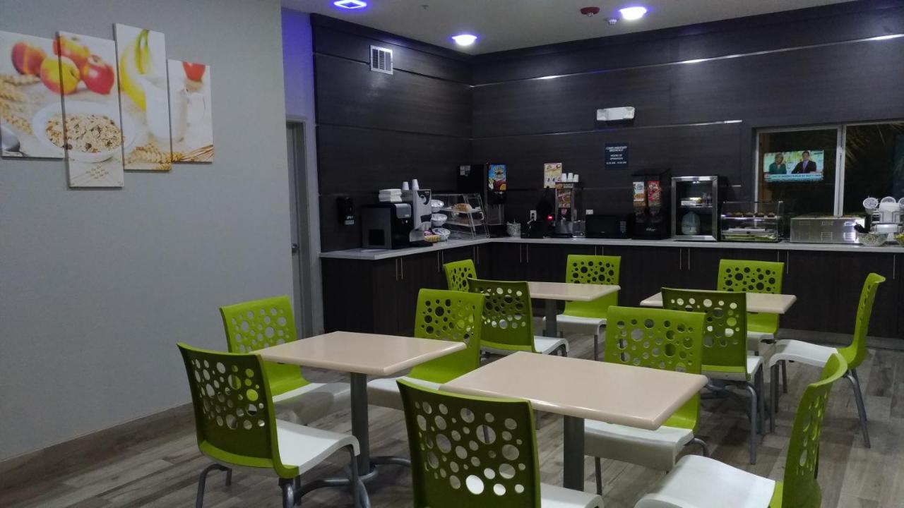 Haven Inn & Suites Downtown Houston — photo 24