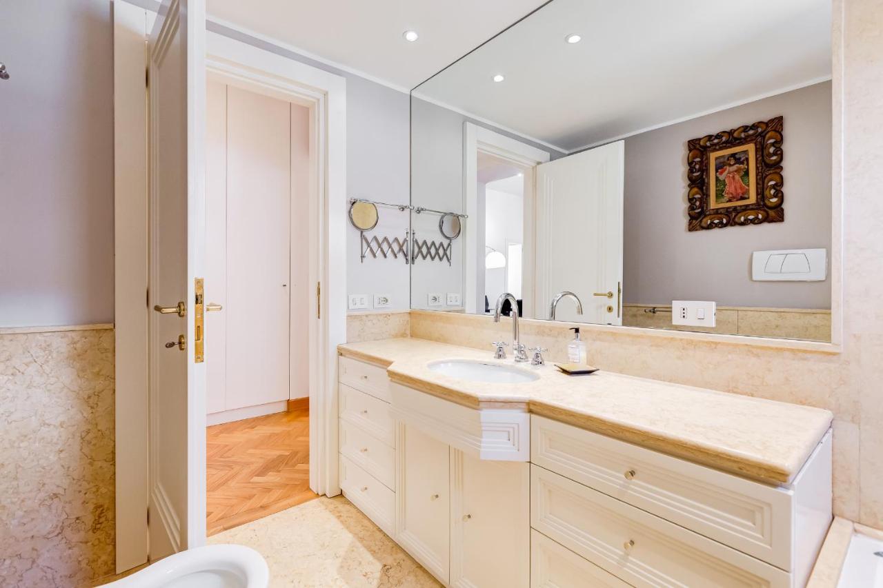 Colosseum Terrace Apartment - 3