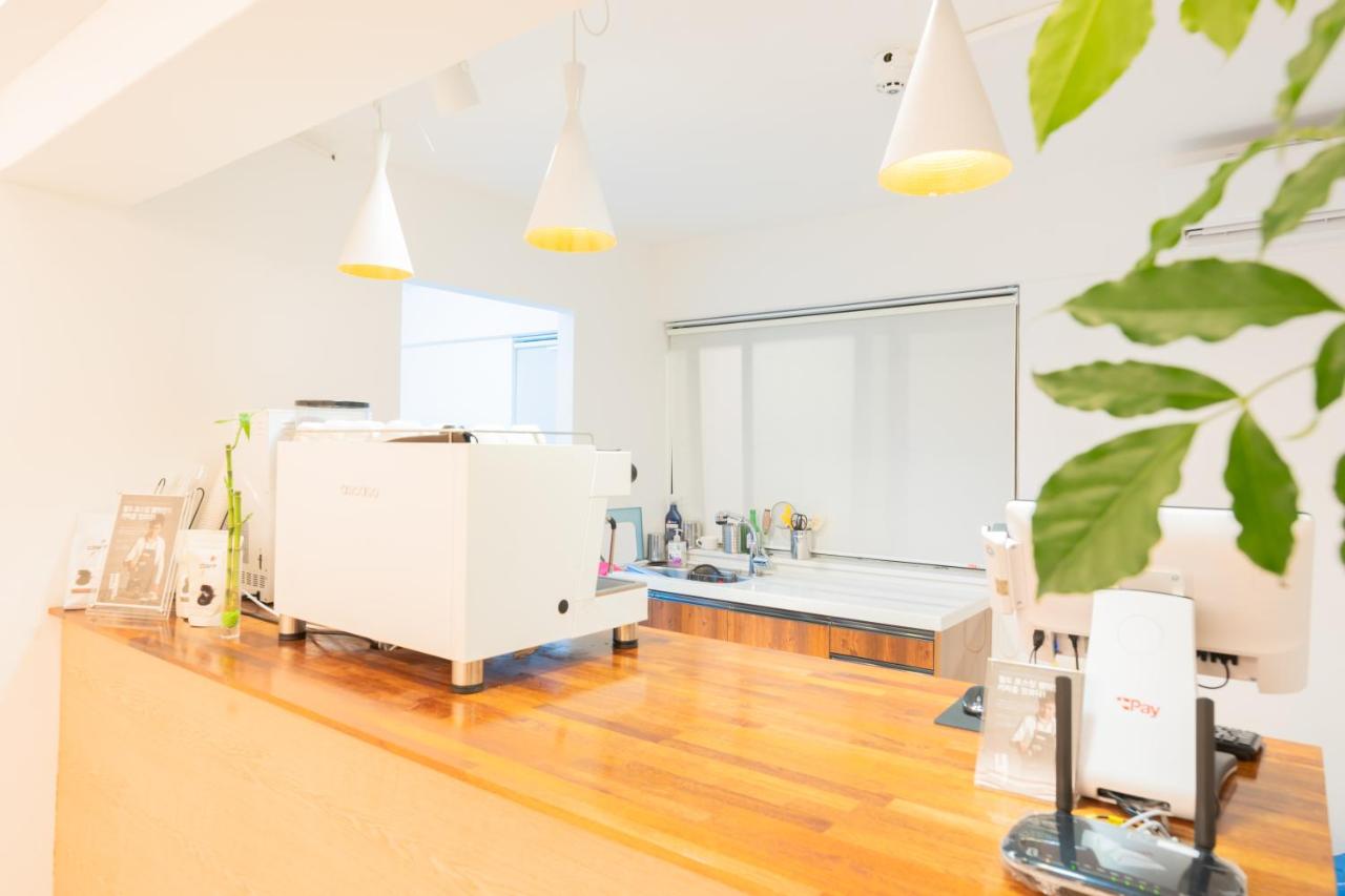 Huayuanhouse HQ in hongdae - 5