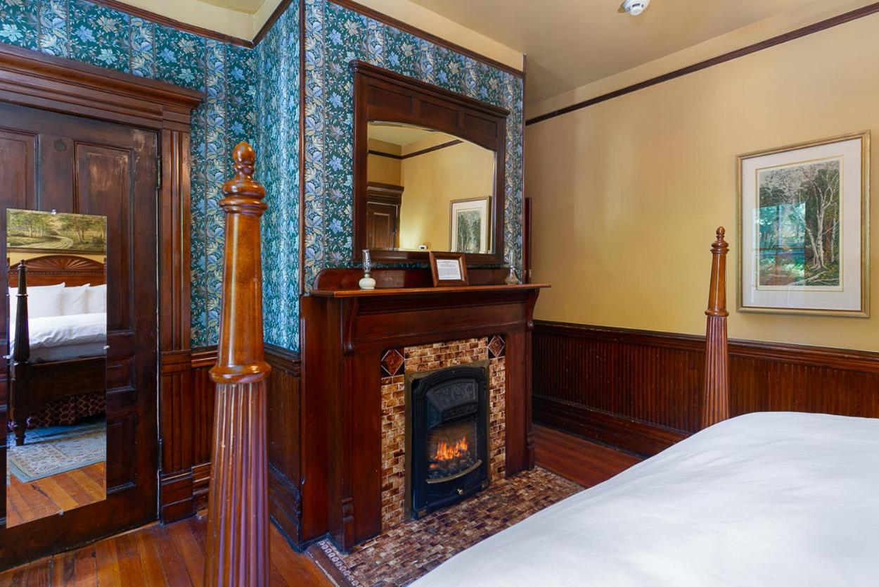 Cedar Crest Inn — photo 16